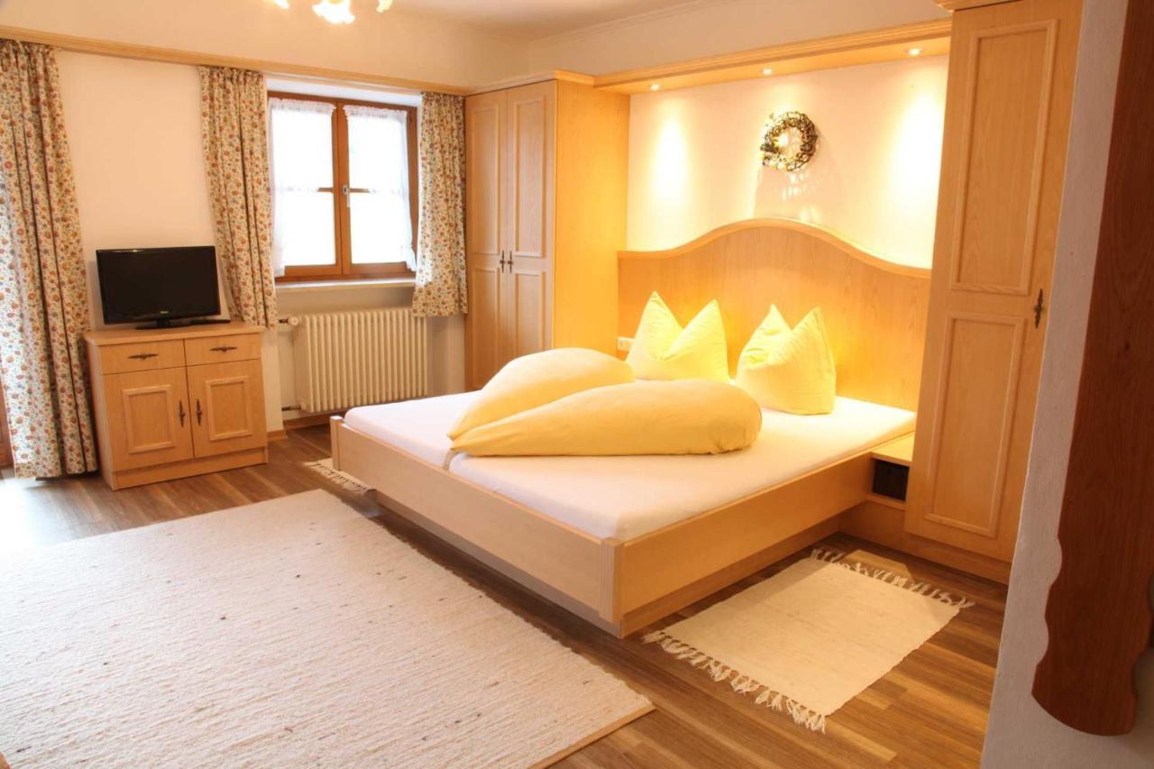 Gaestehaus Kleinbuch バート・ウィーゼ エクステリア 写真
